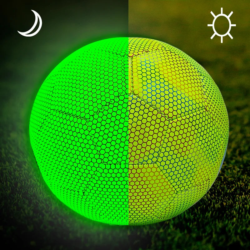 GlowKick™ |  Fluorescerende Voetbal