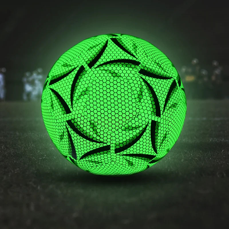 GlowKick™ |  Fluorescerende Voetbal